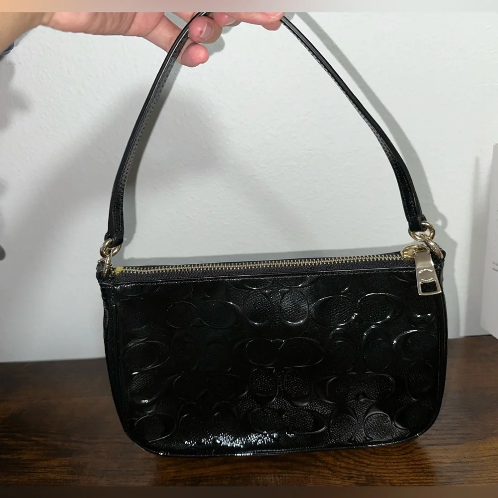 Coach Crossbody - Picture 3 of 3